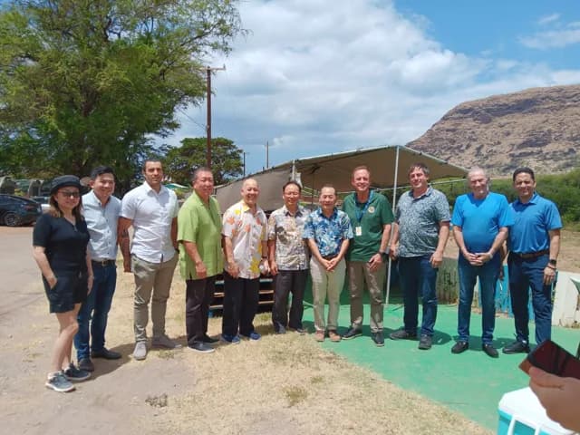 Viktor Mazeliah with community leaders at the West Oʻahu housing village